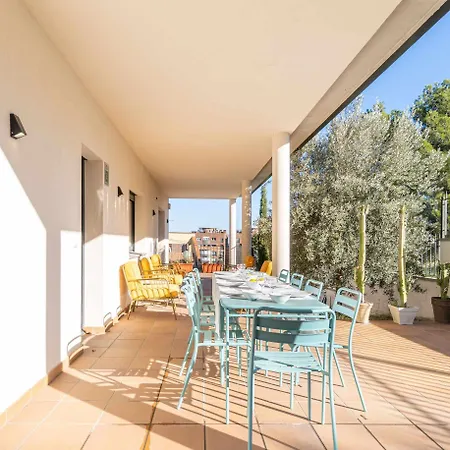 Jouvacations Domenec Figueres (Girona)